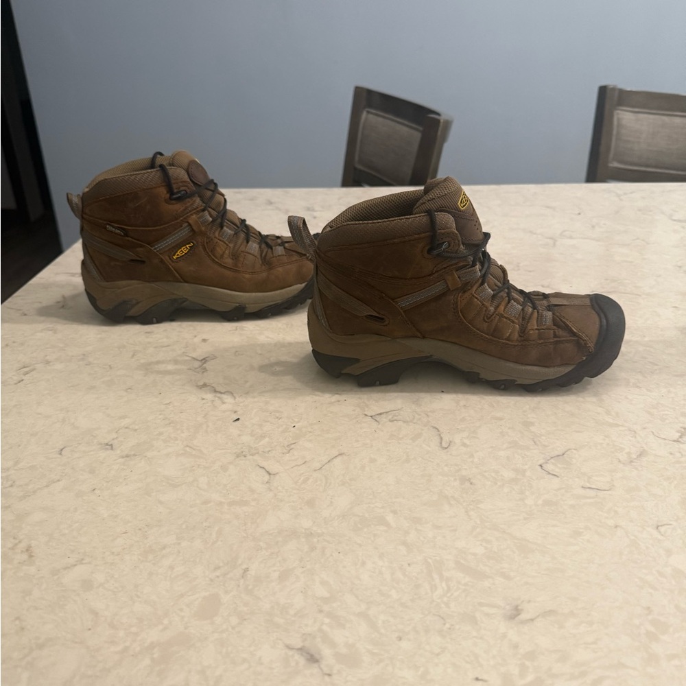 KEEN women’s Brown Hiking Boots, Keen Dry Waterproof, size 6.5, nice condition - Picture 3 of 7